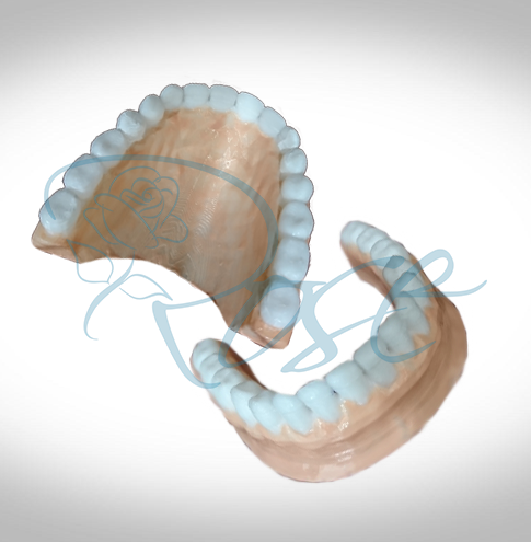دندان مصنوعی چاپ شده در خدمات پرینت سه بعدی رز